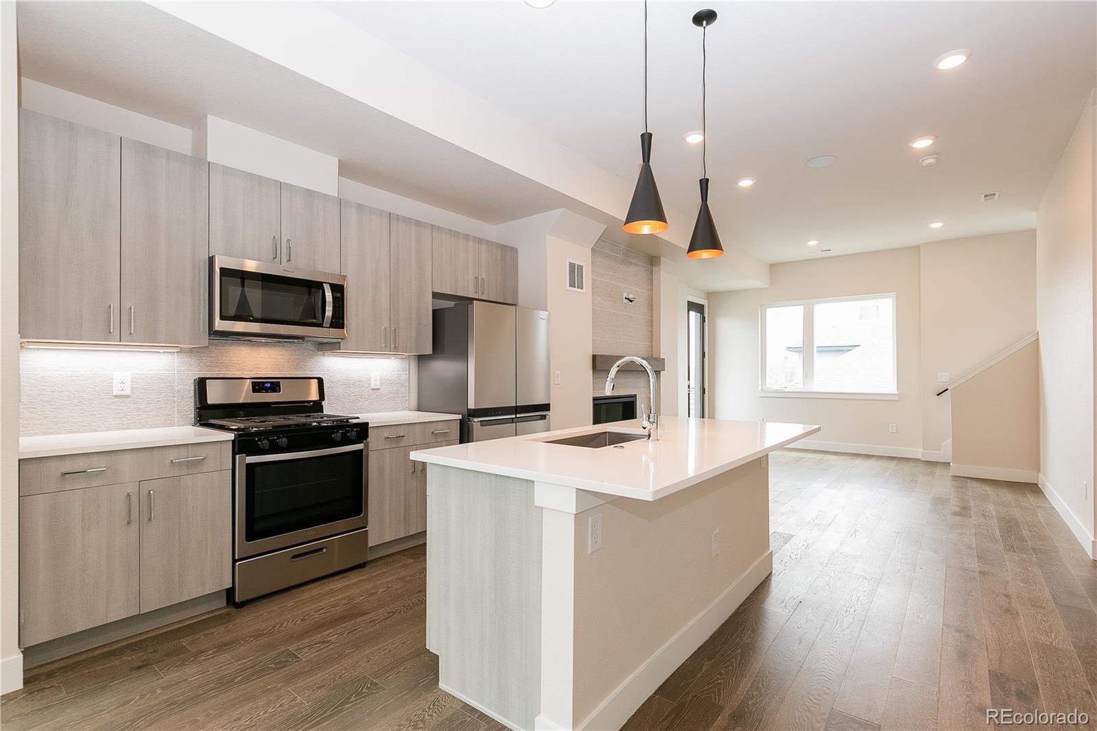 1275 Stuart Street Denver, CO 80204 - Photo 5 of 28