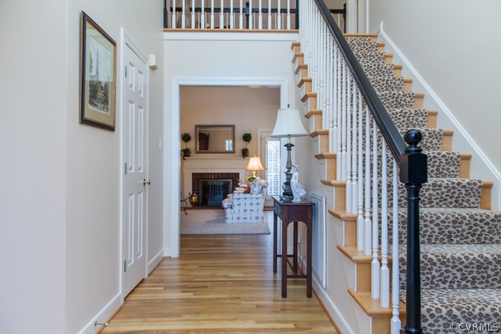 409 Hampton Ridge Court Richmond, VA 23229 - Photo 3 of 24 Gallery Image 3