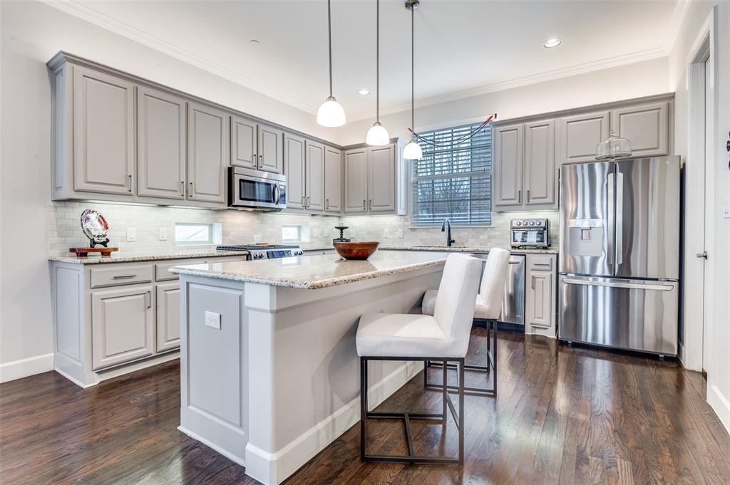 5038 Meridian Lane Addison, TX 75001 - Photo 13 of 26 Main Floor