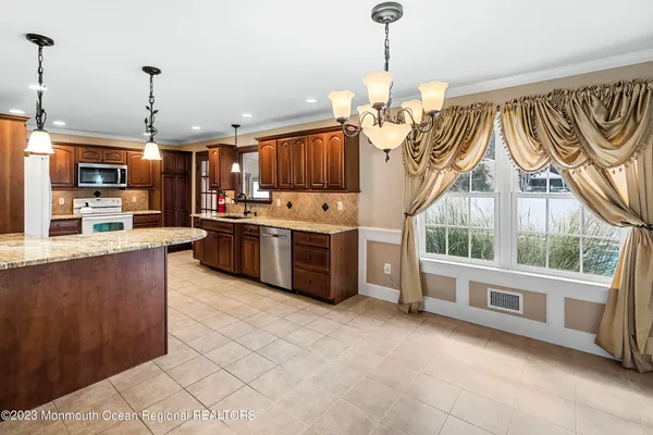 $2,900 | 701 Northampton Boulevard, Toms River, NJ 08757