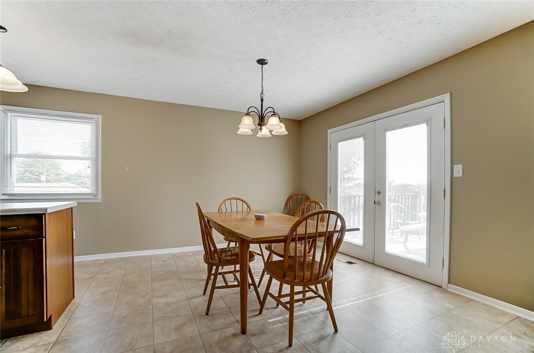 3001 Old Springfield Road Springfield, OH 45502 - Photo 12 of 68