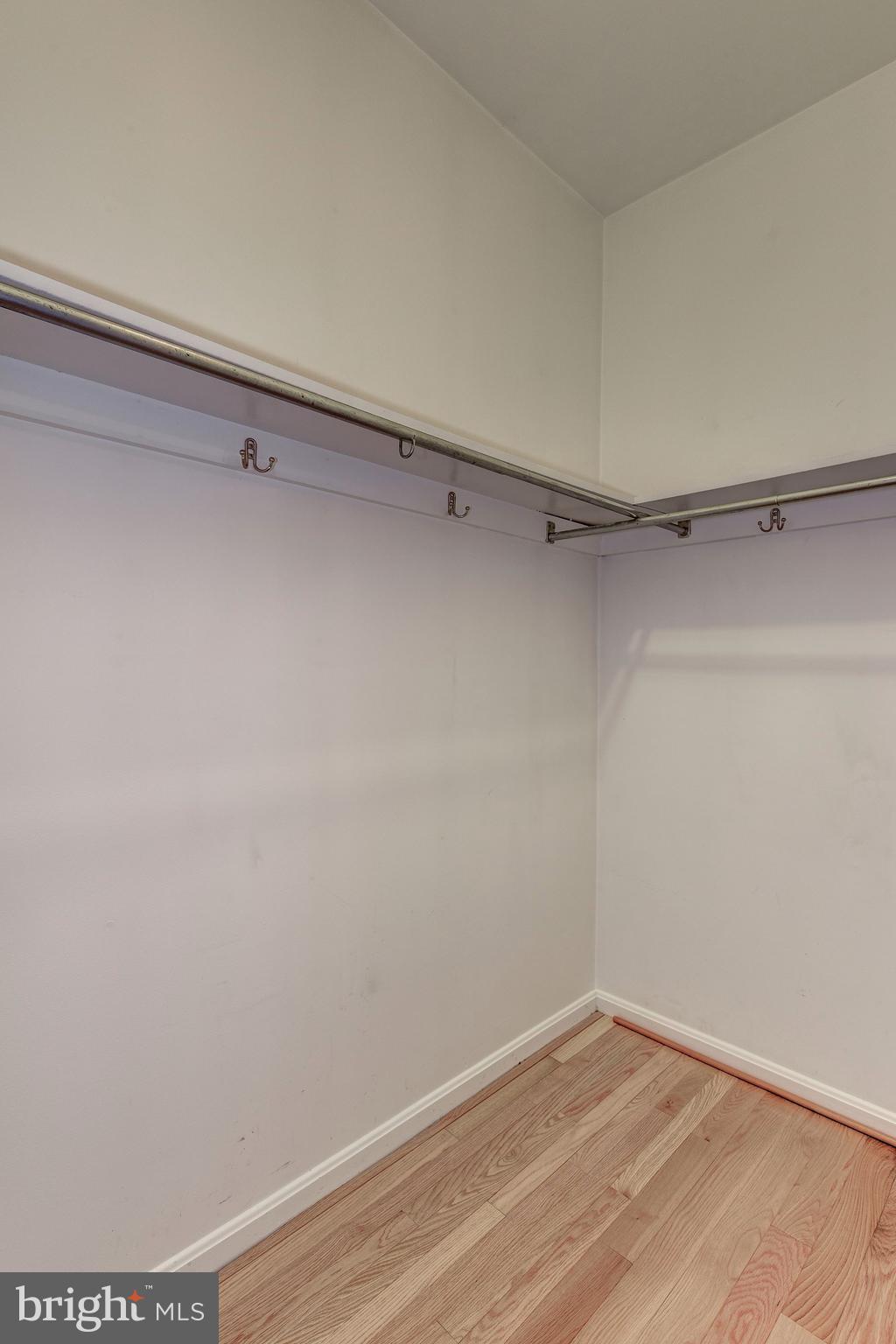 2045 North Glebe Road Arlington, VA 22207 - Photo 13 of 19 Walk-In Closet