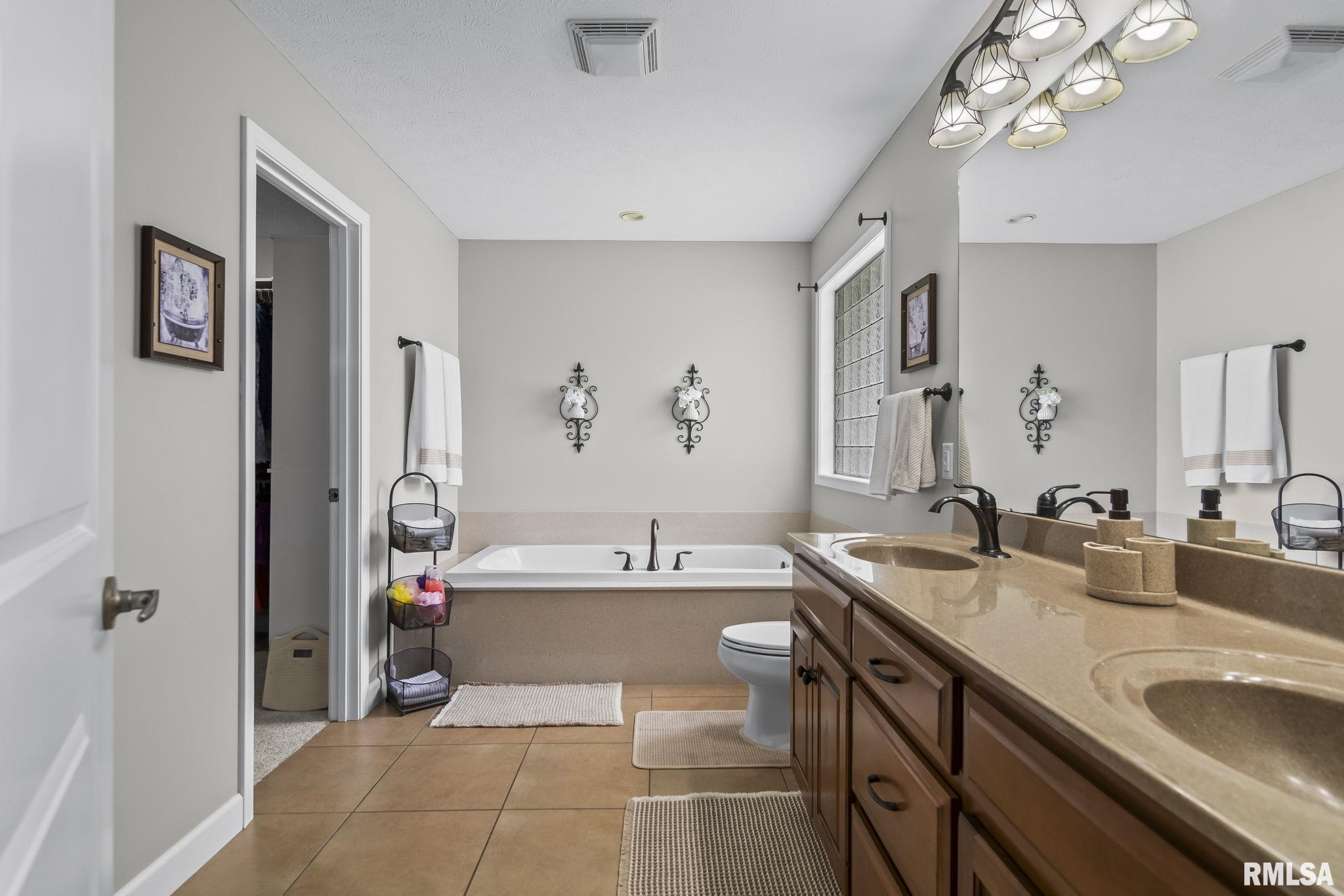 2809 Covered Wagon Trail Springfield, IL 62711 - Photo 22 of 56