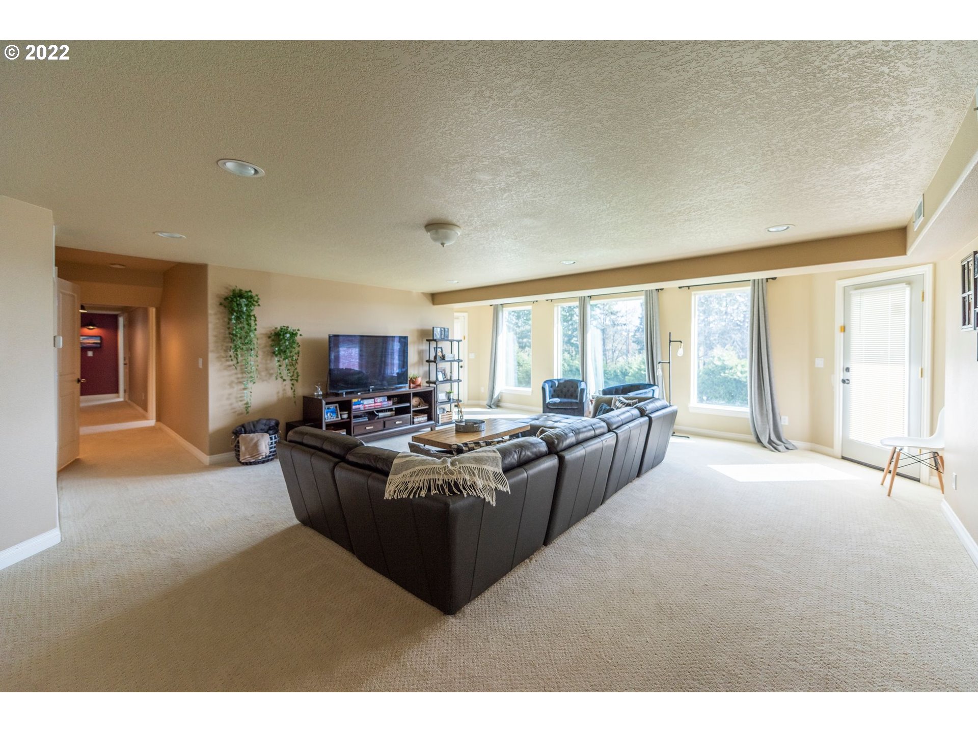 19460 Eastside Road Lake Oswego, OR 97034 - Photo 15 of 30 Gallery Image 15