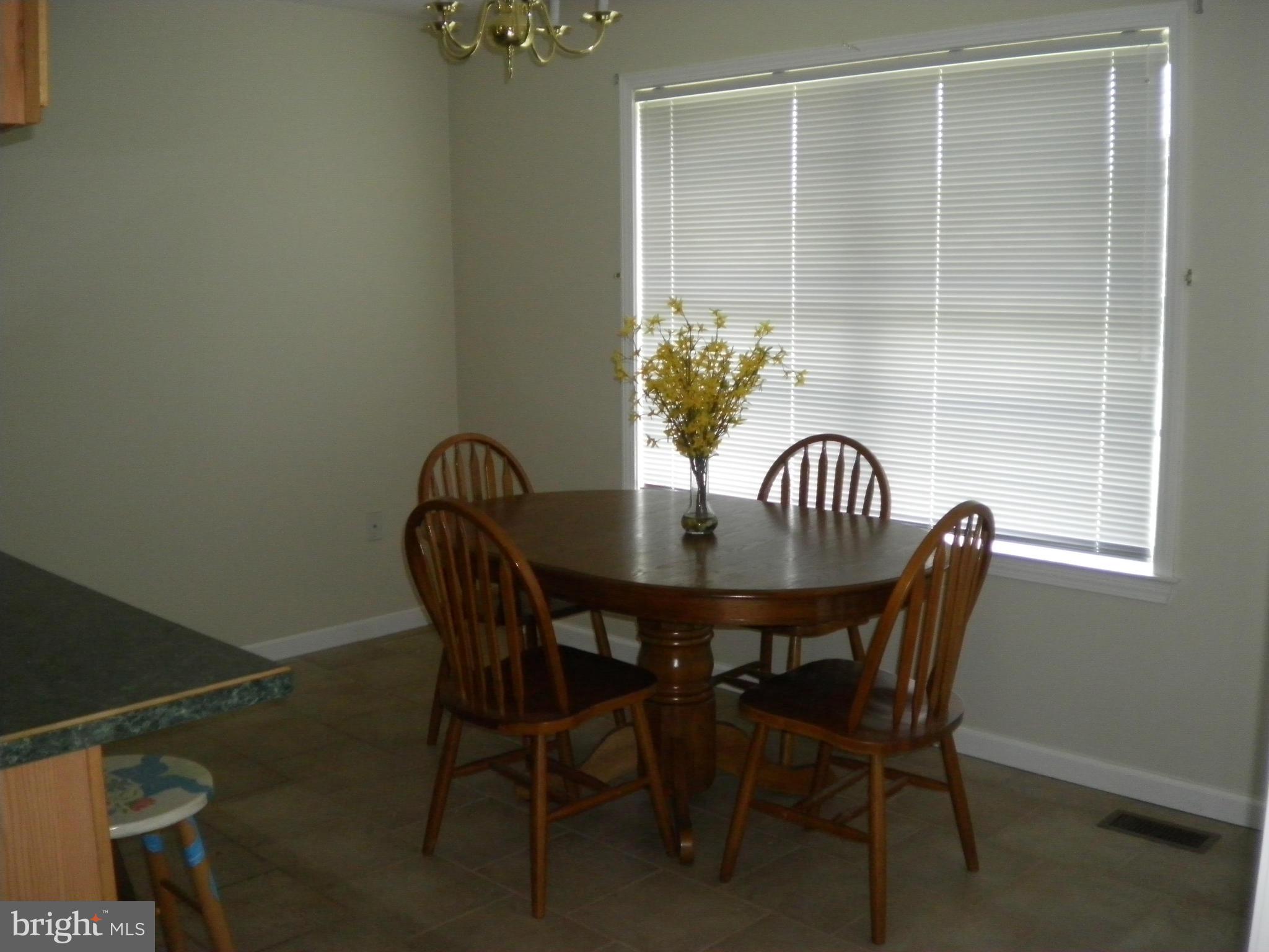 16829 Budd Road Poolesville, MD 20837 - Photo 5 of 27 Dining Room