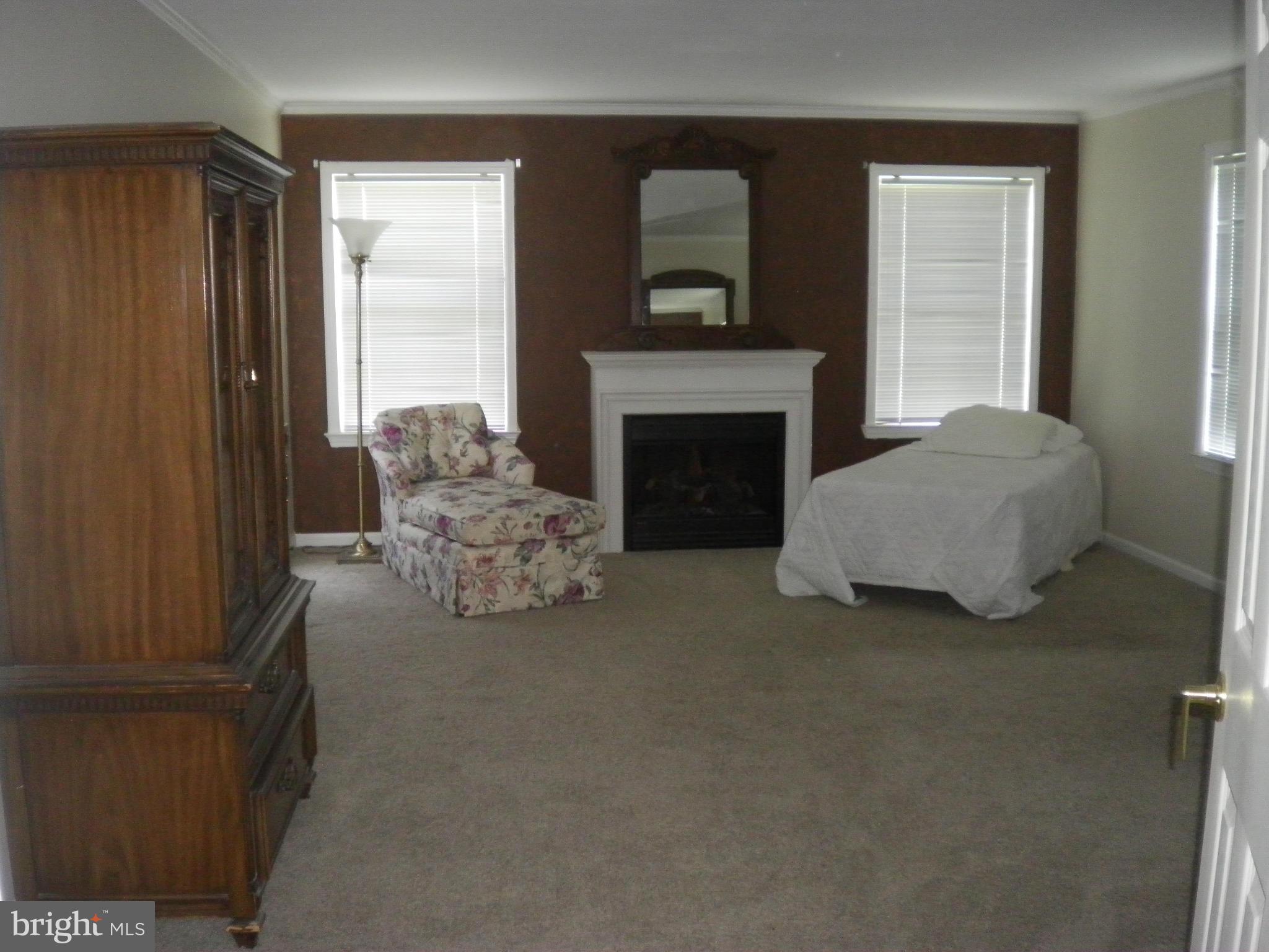 16829 Budd Road Poolesville, MD 20837 - Photo 9 of 27 Bedroom (Master)