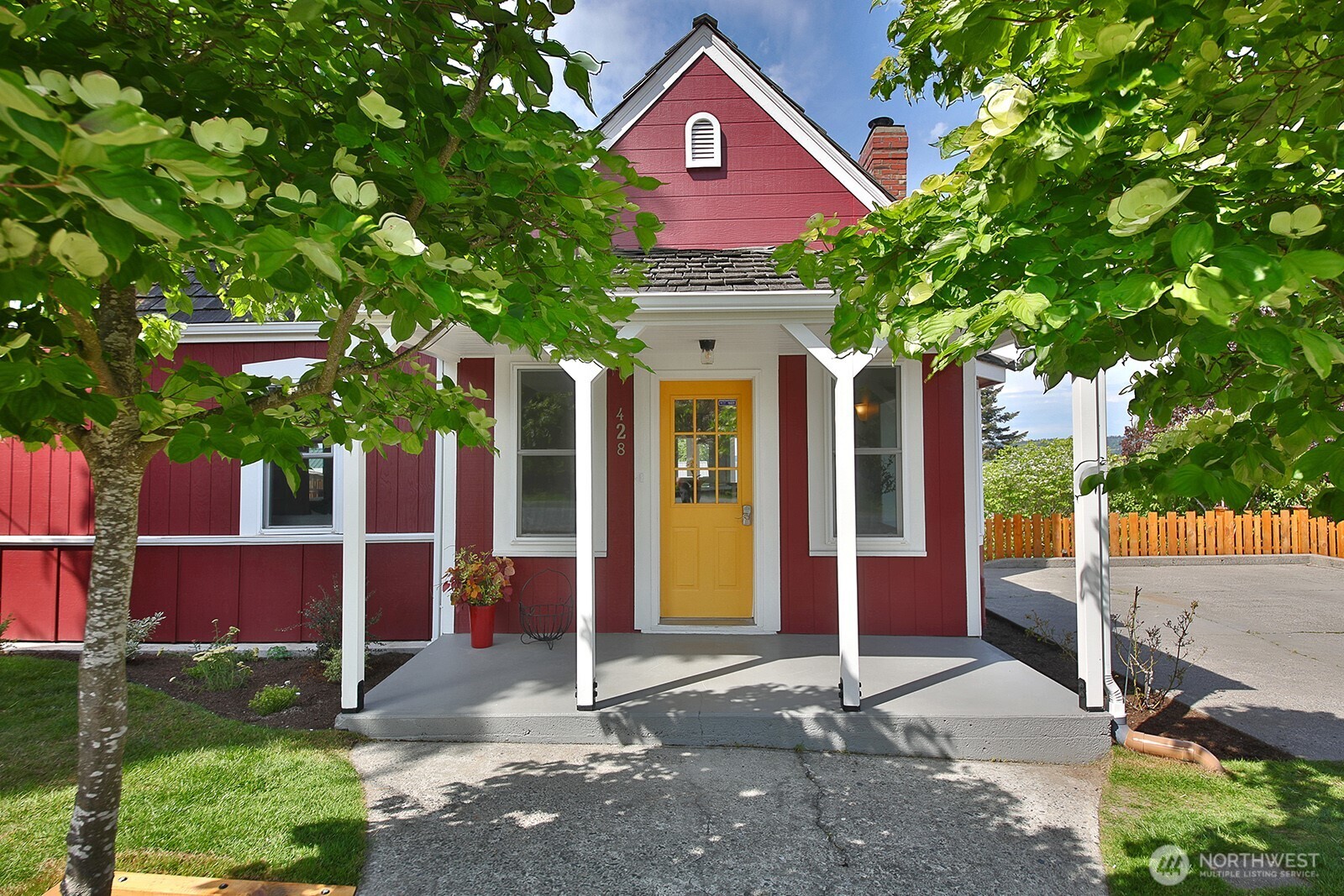 428 Second Street Langley, WA 98260 - Photo 4 of 40