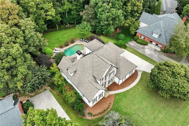 $875,000 | 3853 Alexandria Drive, Gainesville, GA 30506