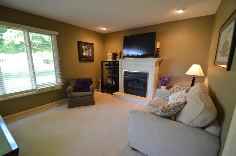 1831 Roundabout Road Monticello, IN 47960 - Photo 3 of 18 Gallery Image 3
