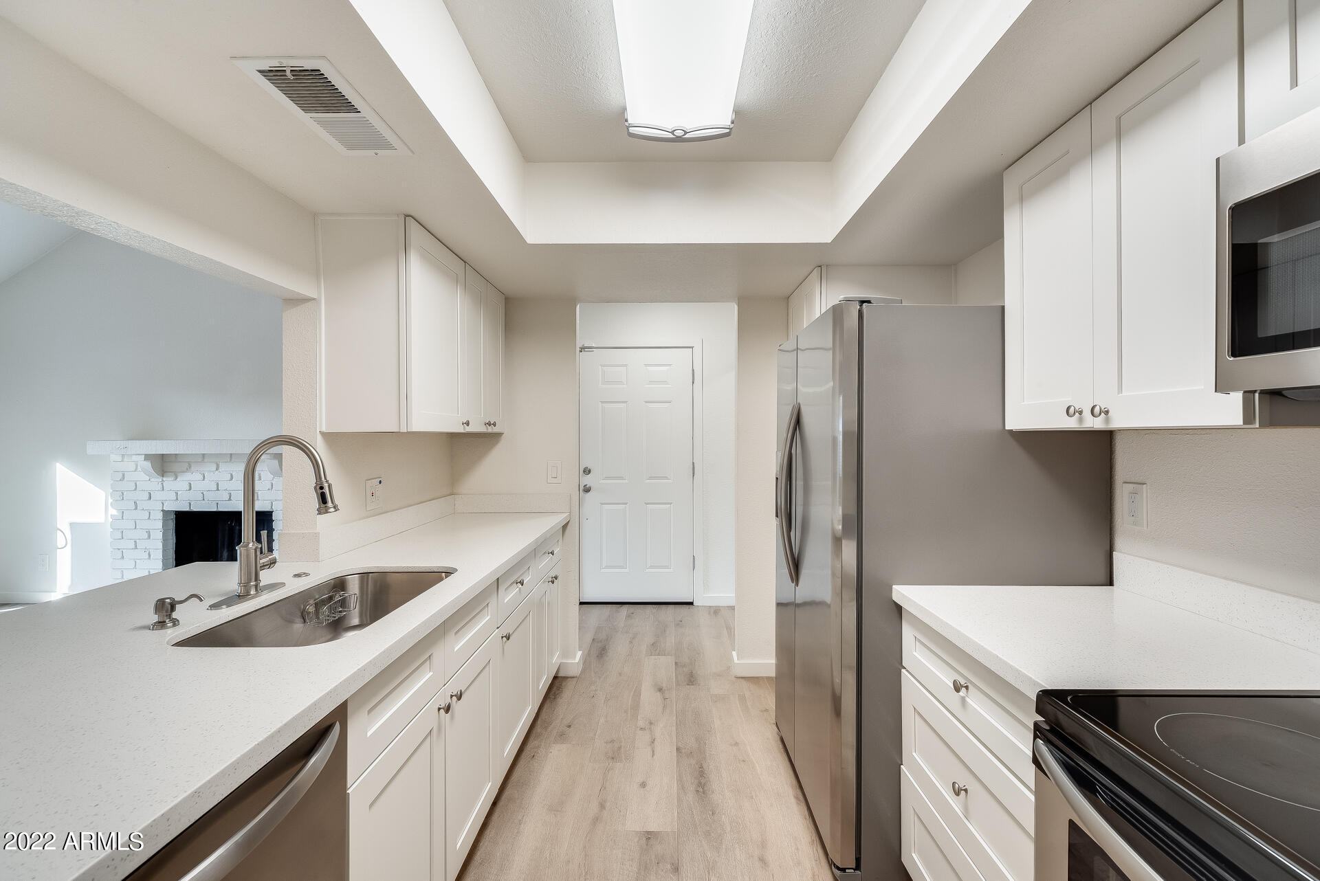 4114 West Calavar Road Phoenix, AZ 85053 - Photo 16 of 36 Gallery Image 16