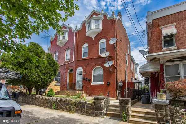 $1,195 | 1633 Wakeling Street, Unit 2, Philadelphia, PA 19124