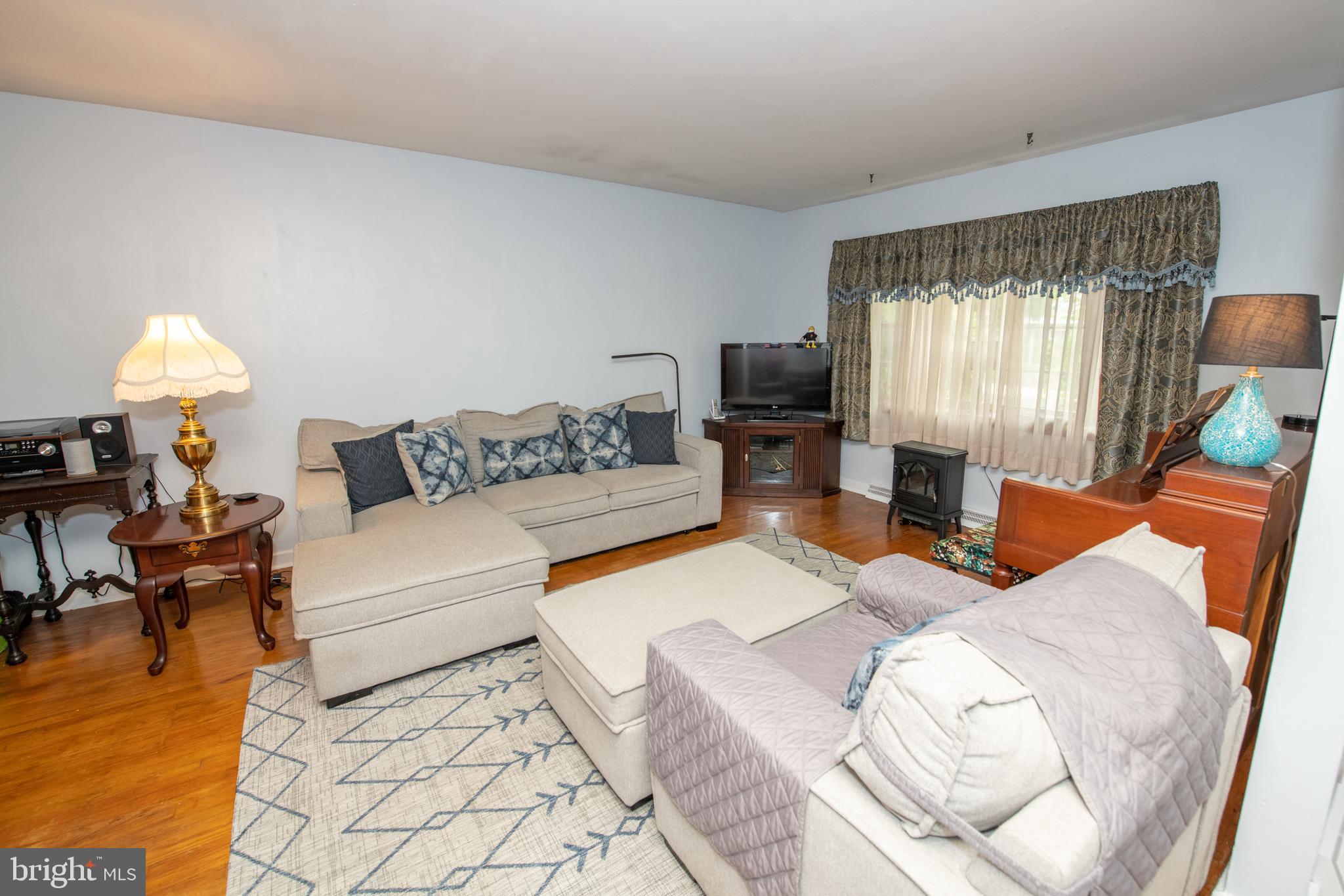 506 Berwyn Road Morrisville, PA 19067 - Photo 4 of 27 Gallery Image 4