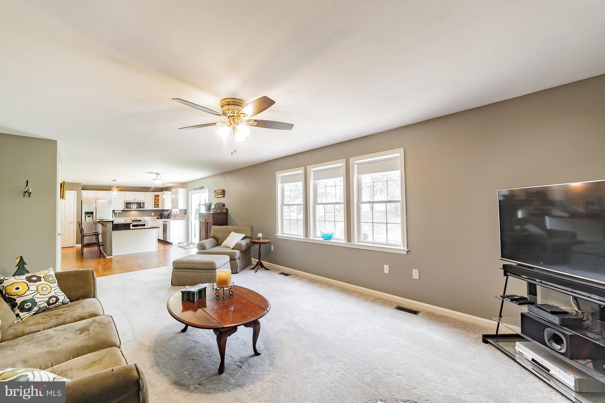 9 Rockingham Drive Keedysville, MD 21756 - Photo 10 of 29 Family Room