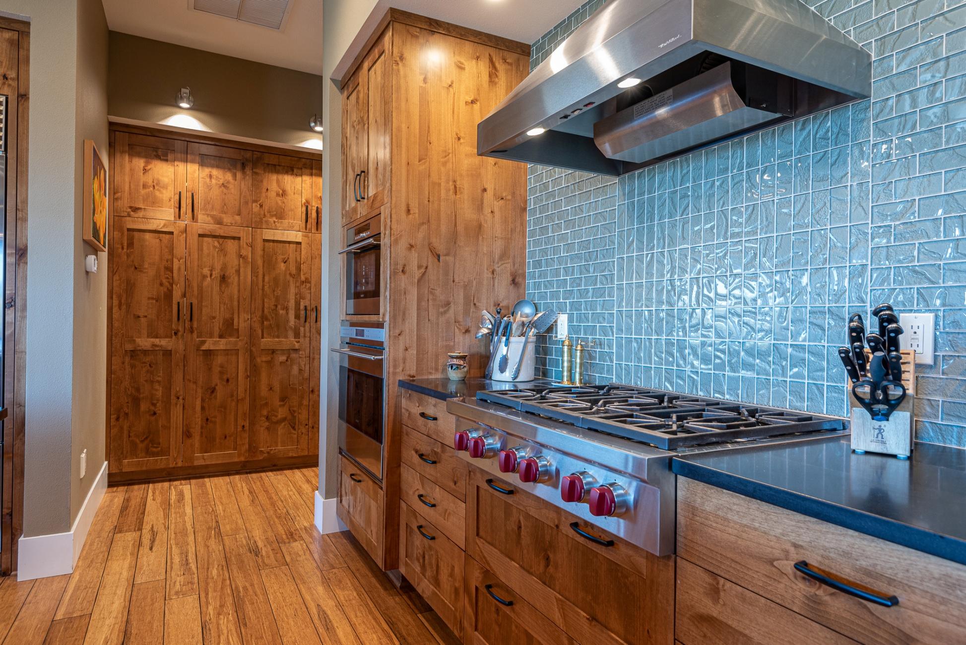 61365 Triple Knot Road Bend, OR 97702 - Photo 7 of 34 batch_08Cooktoptripleknot 61365_Natalie-