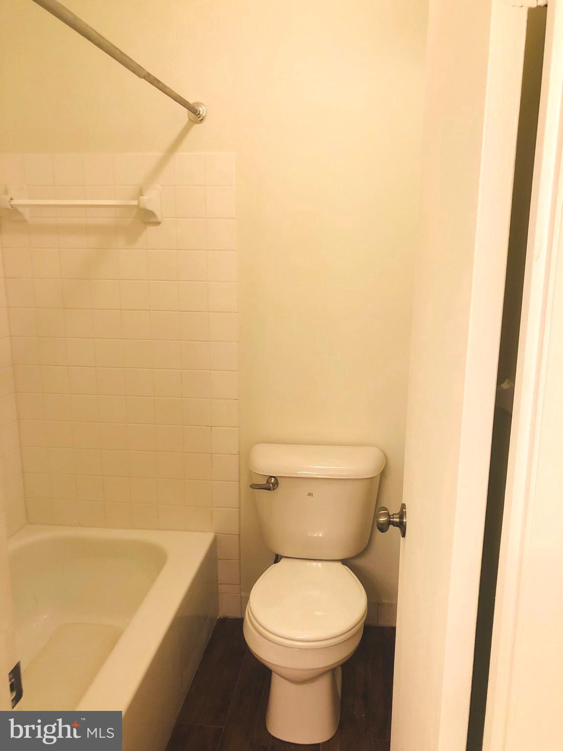 15712 Dorset Road, Unit 304 Laurel, MD 20707 - Photo 9 of 22 Master Bathroom