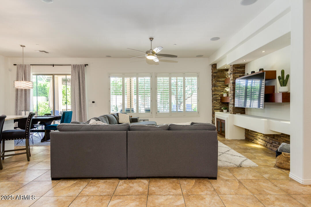 4647 North Aldea Road East Litchfield Park, AZ 85340 - Photo 11 of 49 11 Aldea