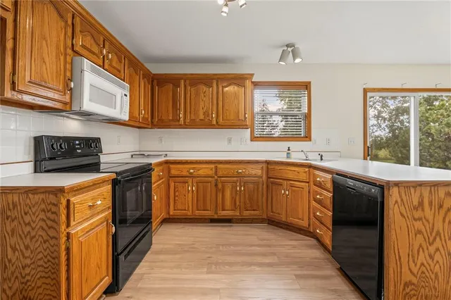 $450,000 | 24308 Tower Drive, Cleveland, MO 64734