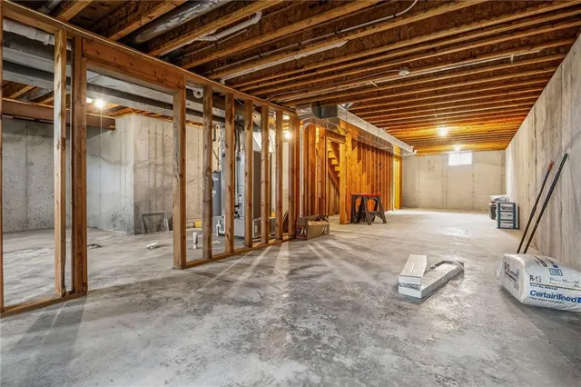 $450,000 | 24308 Tower Drive, Cleveland, MO 64734