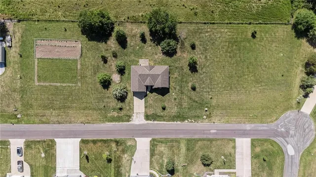 $450,000 | 24308 Tower Drive, Cleveland, MO 64734