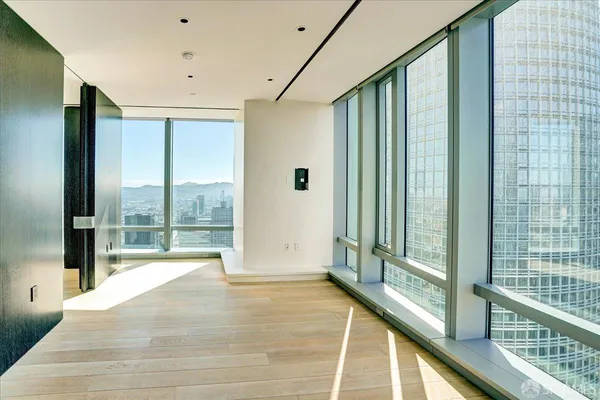 $1,185,000 | 181 Fremont Street, Unit 54J, San Francisco, CA 94105