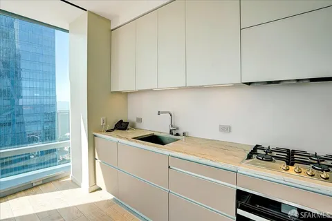 $1,185,000 | 181 Fremont Street, Unit 54J, San Francisco, CA 94105