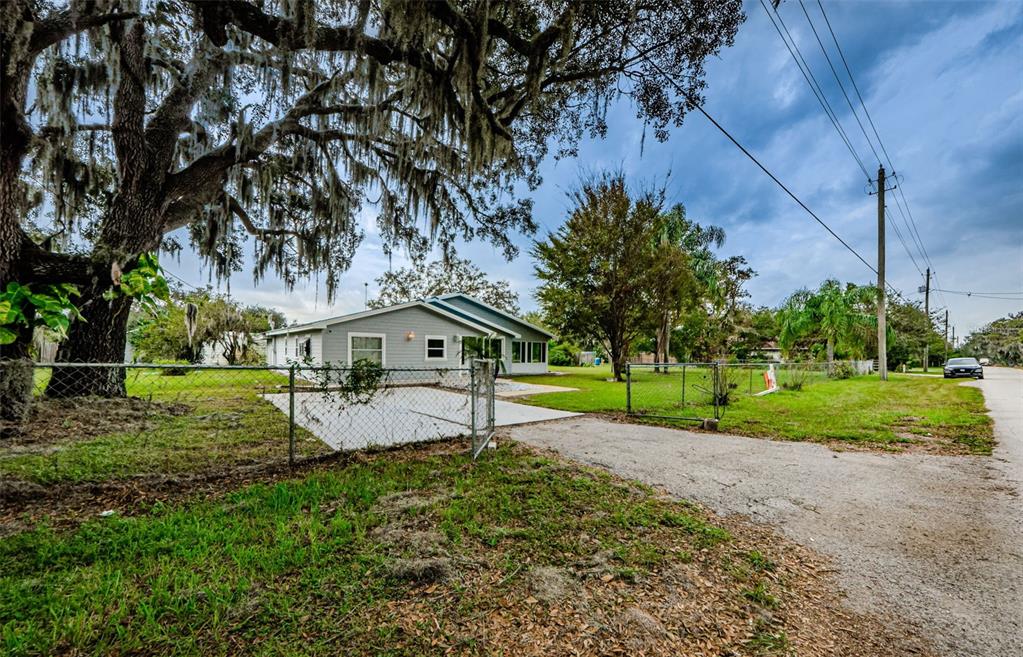 11403 Tucker Road Riverview, FL 33569 - Photo 28 of 54 Gallery Image 28