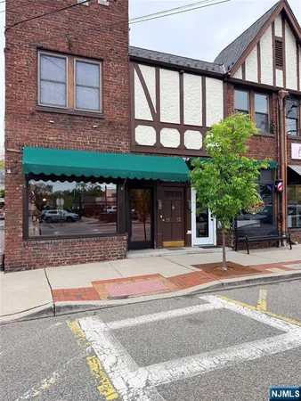$1,700 | 13 Sheridan Avenue, Ho-Ho-Kus, NJ 07423