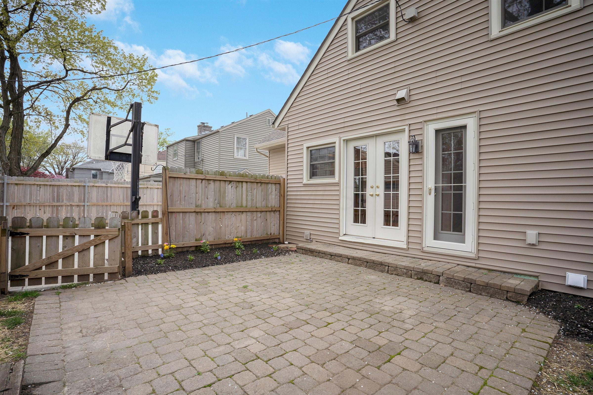2728 Coventry Road Columbus, OH 43221 - Photo 11 of 57 Gallery Image 11