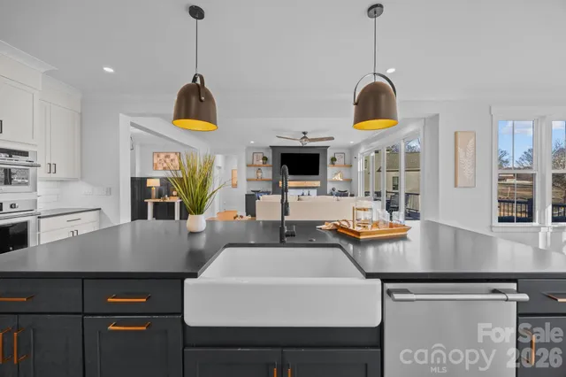 $2,650,000 | 5020 Slanting Bridge Road, Sherrills Ford, NC 28673