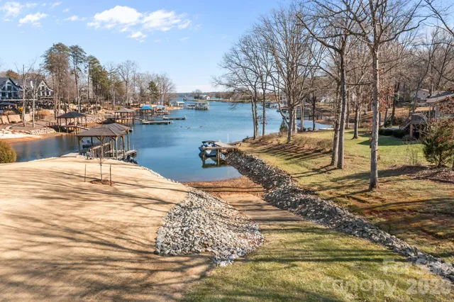 $2,650,000 | 5020 Slanting Bridge Road, Sherrills Ford, NC 28673