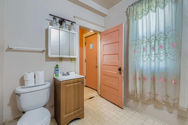 $230,000 | 2718 North 4th Street, Minneapolis, MN 55411