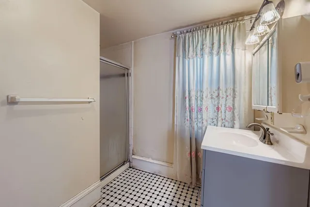 $230,000 | 2718 North 4th Street, Minneapolis, MN 55411