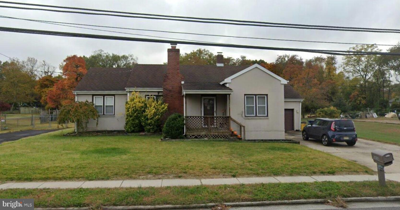 1608 Columbus Road Burlington, NJ 08016 - Photo 1 of 20 Front of Home / Plenty of Parking