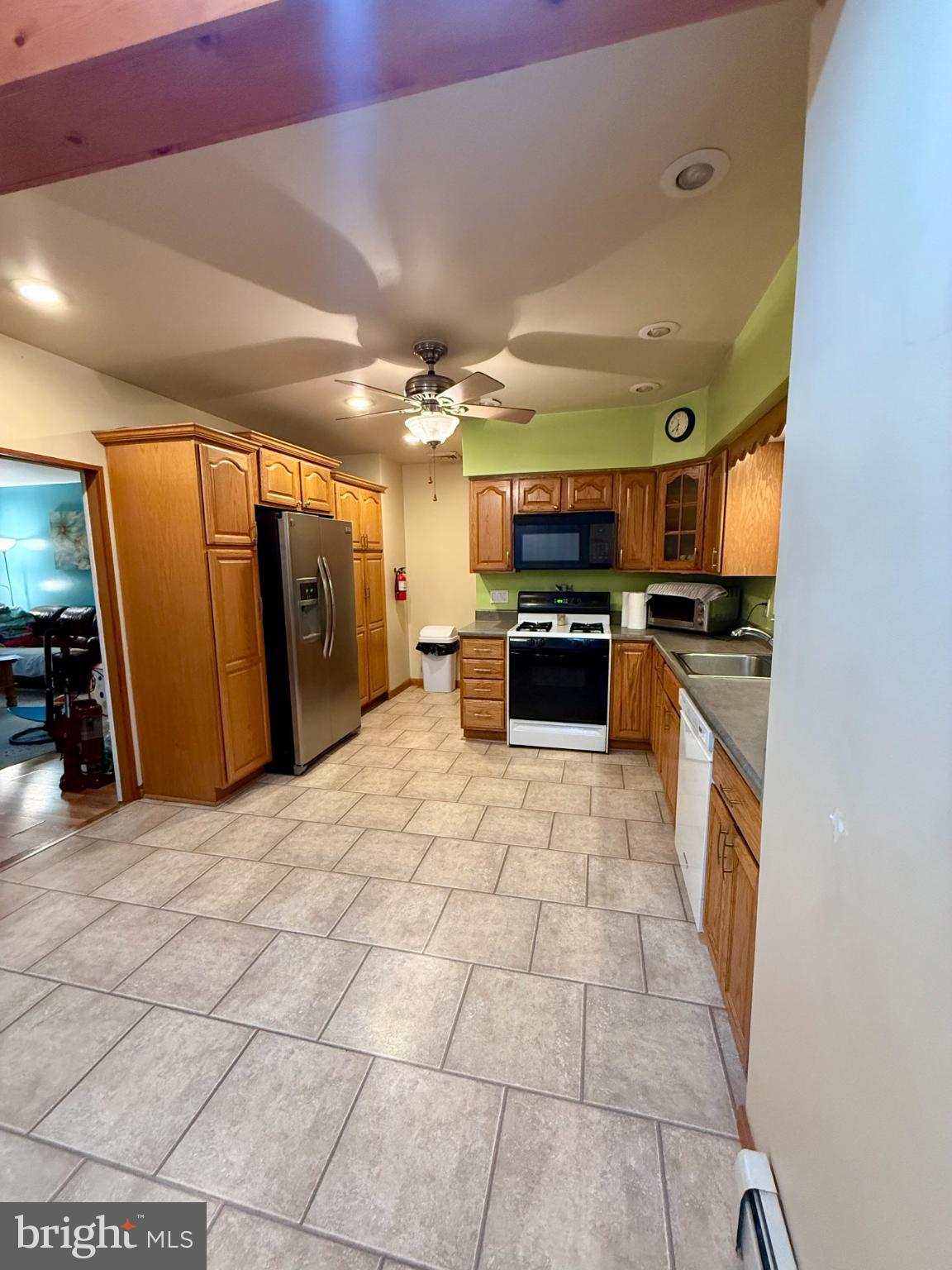1608 Columbus Road Burlington, NJ 08016 - Photo 2 of 20 Spacious kitchen with modern finishes.