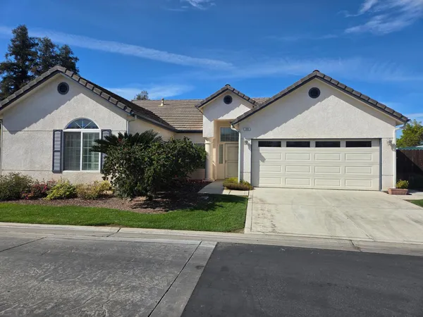 $470,000 | 2300 Sierra Street, Unit 103, Kingsburg, CA 93631