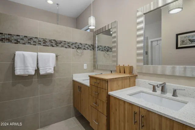 $5,500 | 1537 East Indigo Street, Gilbert, AZ 85298