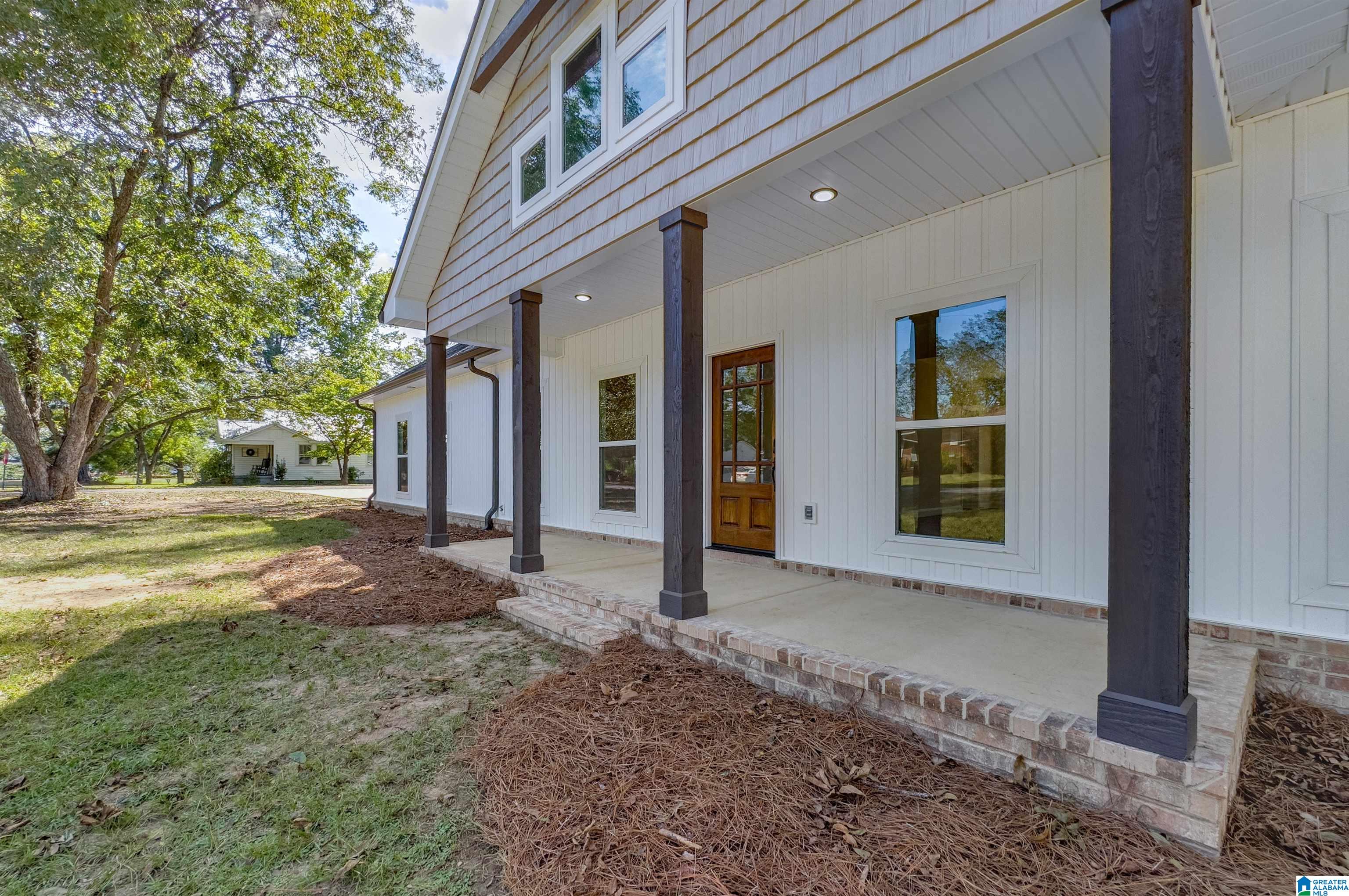 105 Barker Street Clanton, AL 35045 - Photo 6 of 61
