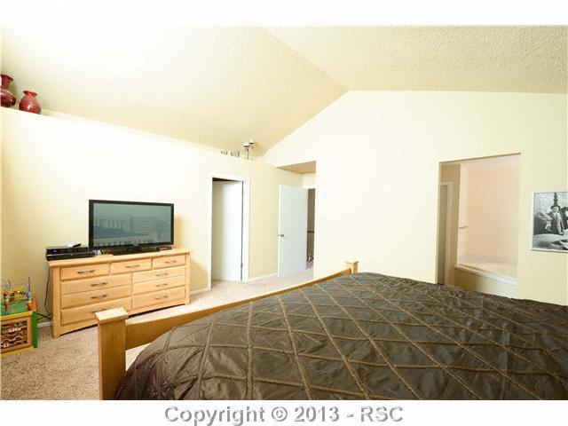 2080 Springcrest Road Colorado Springs, CO 80920 - Photo 9 of 25
