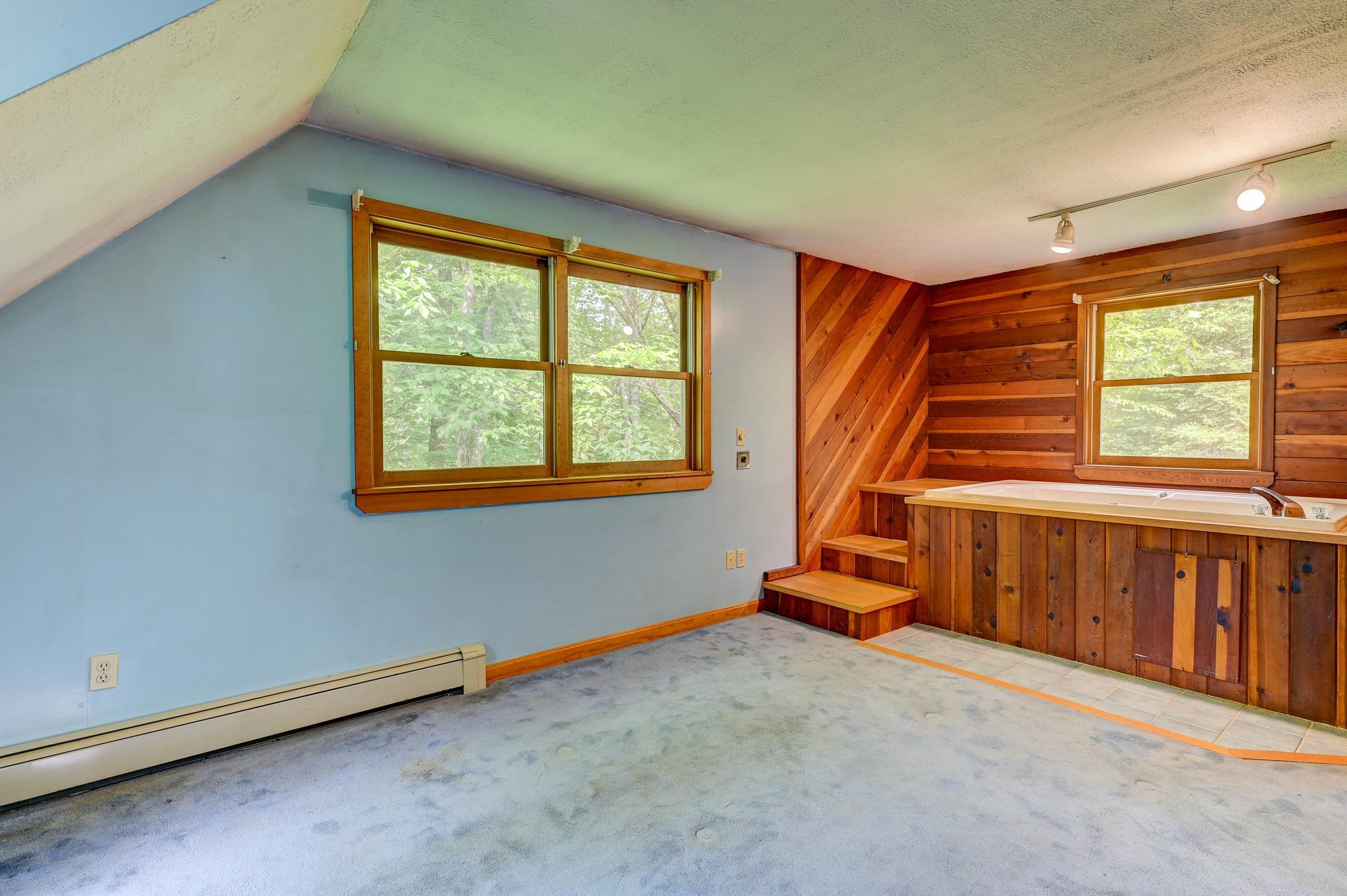 1661 Brownfield Road Conway, NH 03813 - Photo 18 of 35