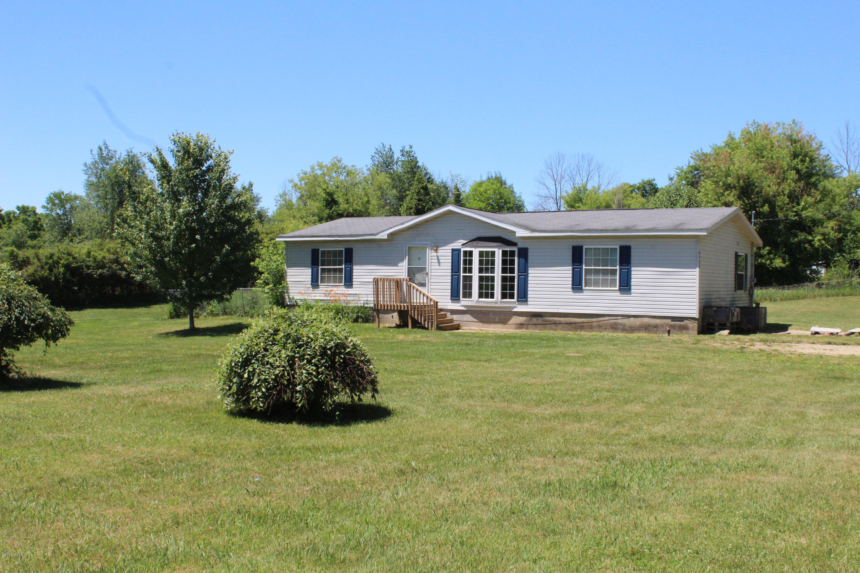 4735 Waldorf Road Delton, MI 49046 - Photo 1 of 16 IMG_5836