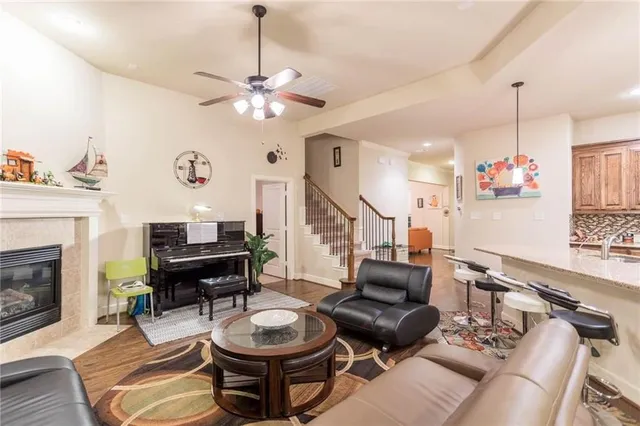 $3,195 | 423 Palacio Street, Irving, TX 75039