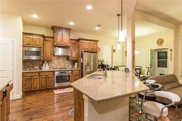 $3,195 | 423 Palacio Street, Irving, TX 75039