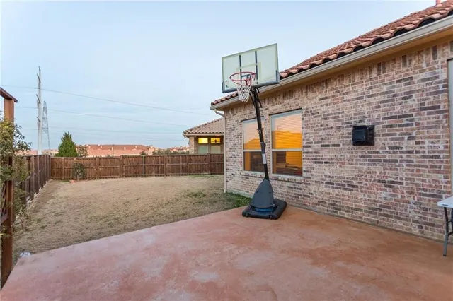 $3,195 | 423 Palacio Street, Irving, TX 75039