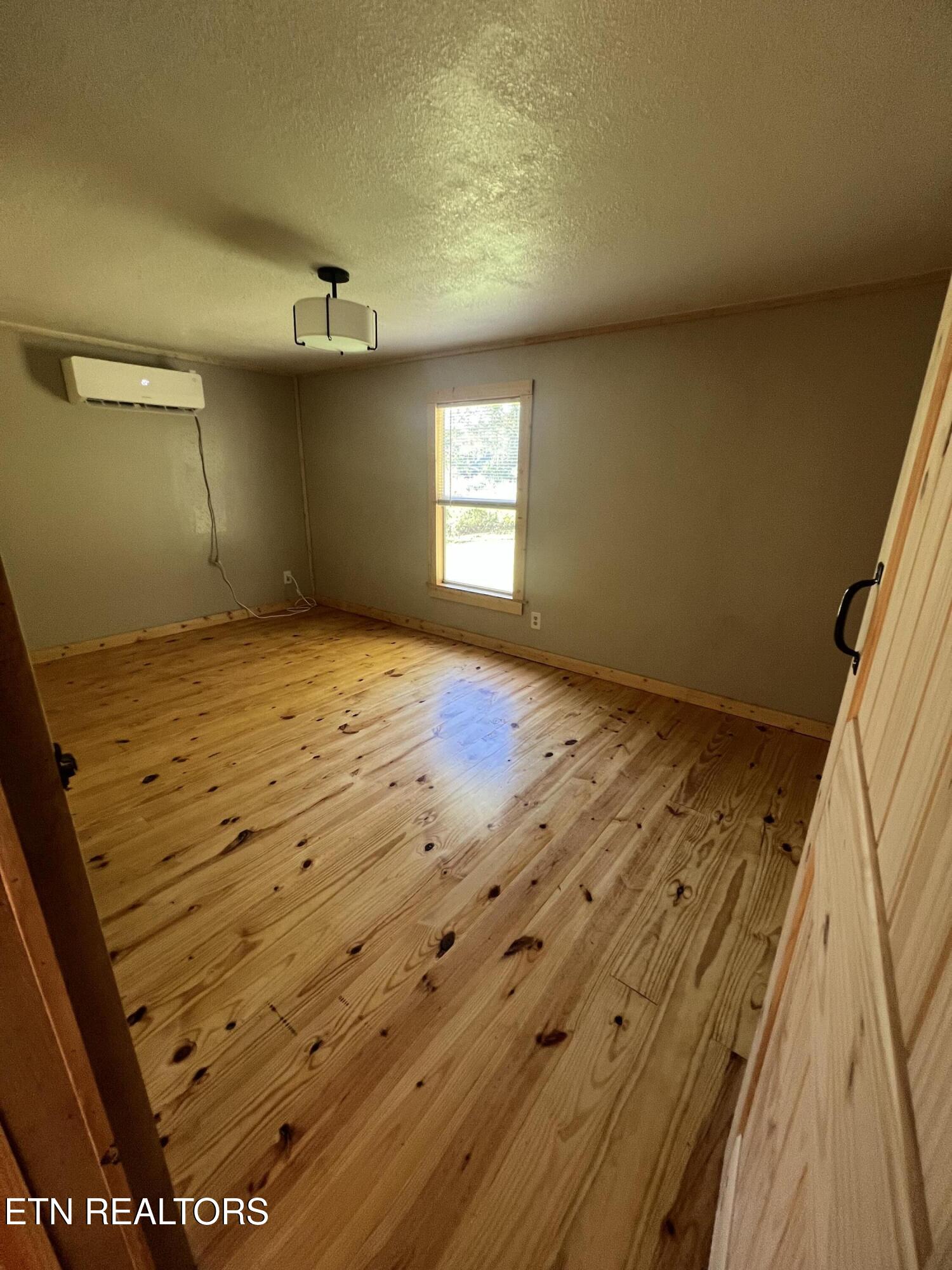 5060 Buffalo Road Oneida, TN 37841 - Photo 27 of 30 IMG_1474 (1)