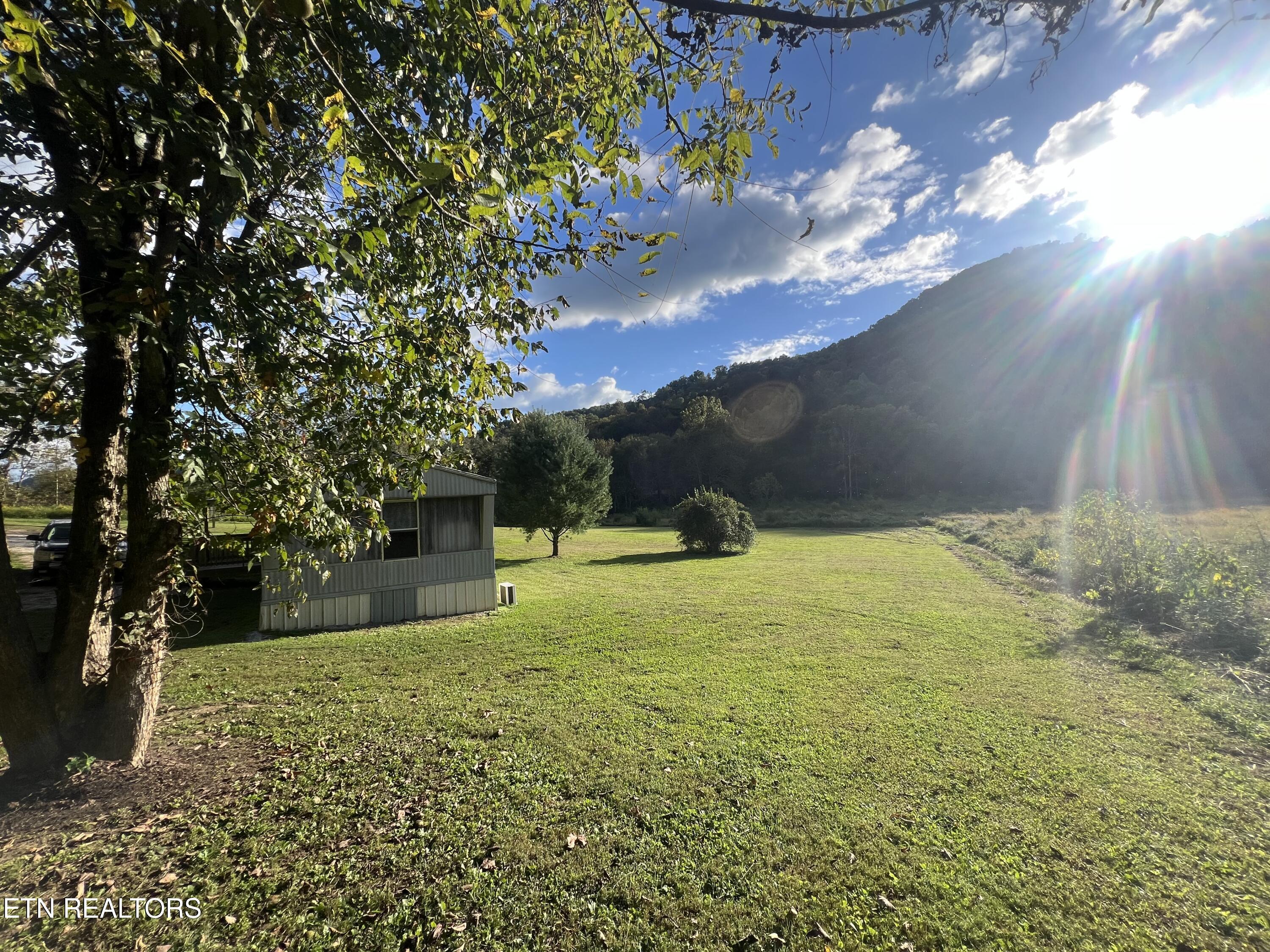 5060 Buffalo Road Oneida, TN 37841 - Photo 4 of 30 IMG_1484