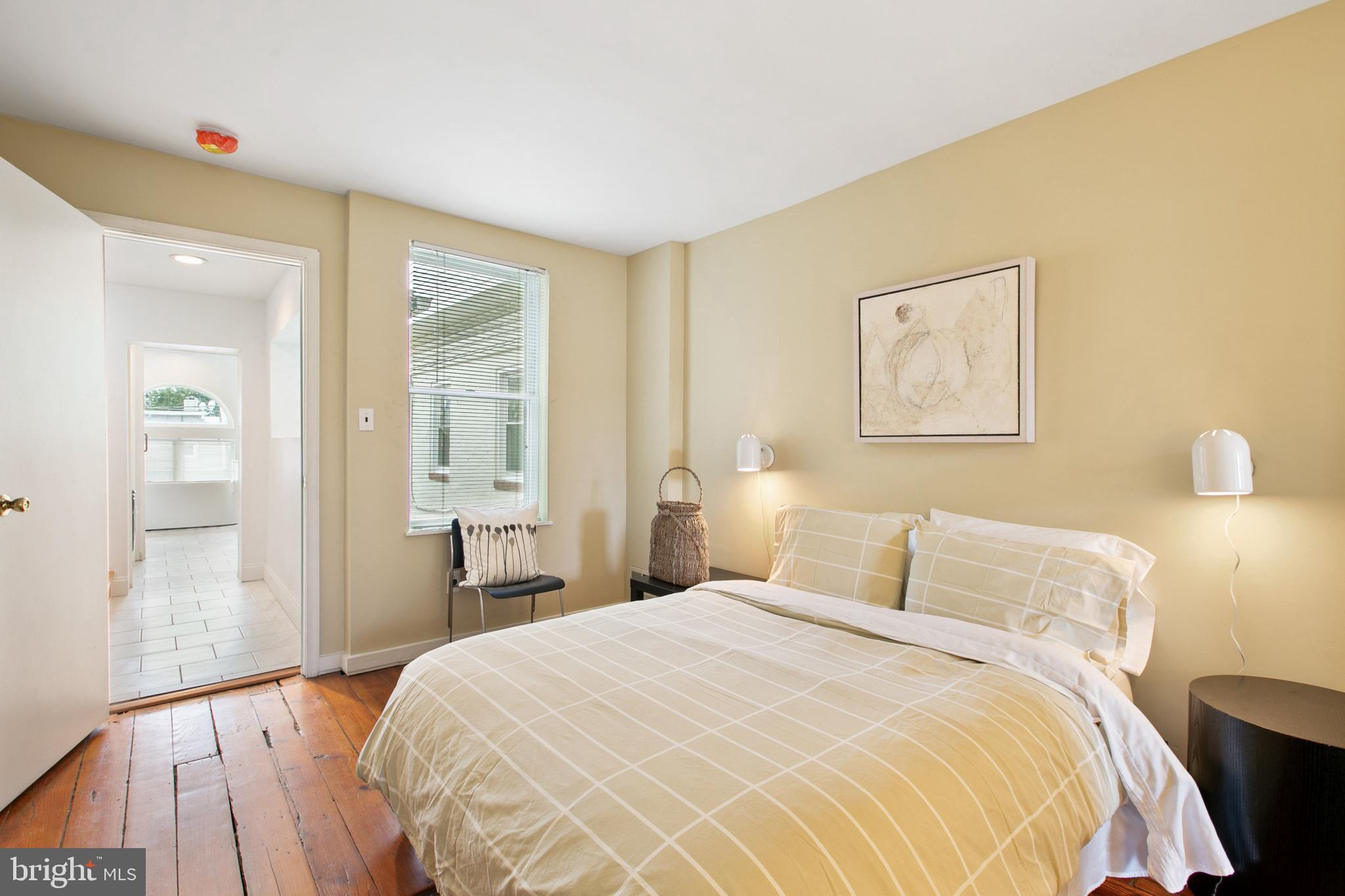1438 Riverside Avenue Baltimore, MD 21230 - Photo 17 of 36