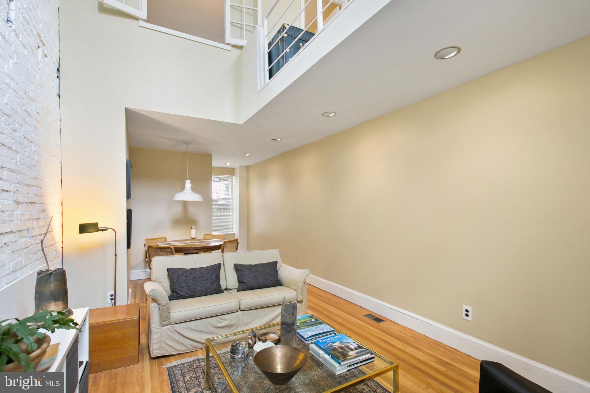 1438 Riverside Avenue Baltimore, MD 21230 - Photo 4 of 36