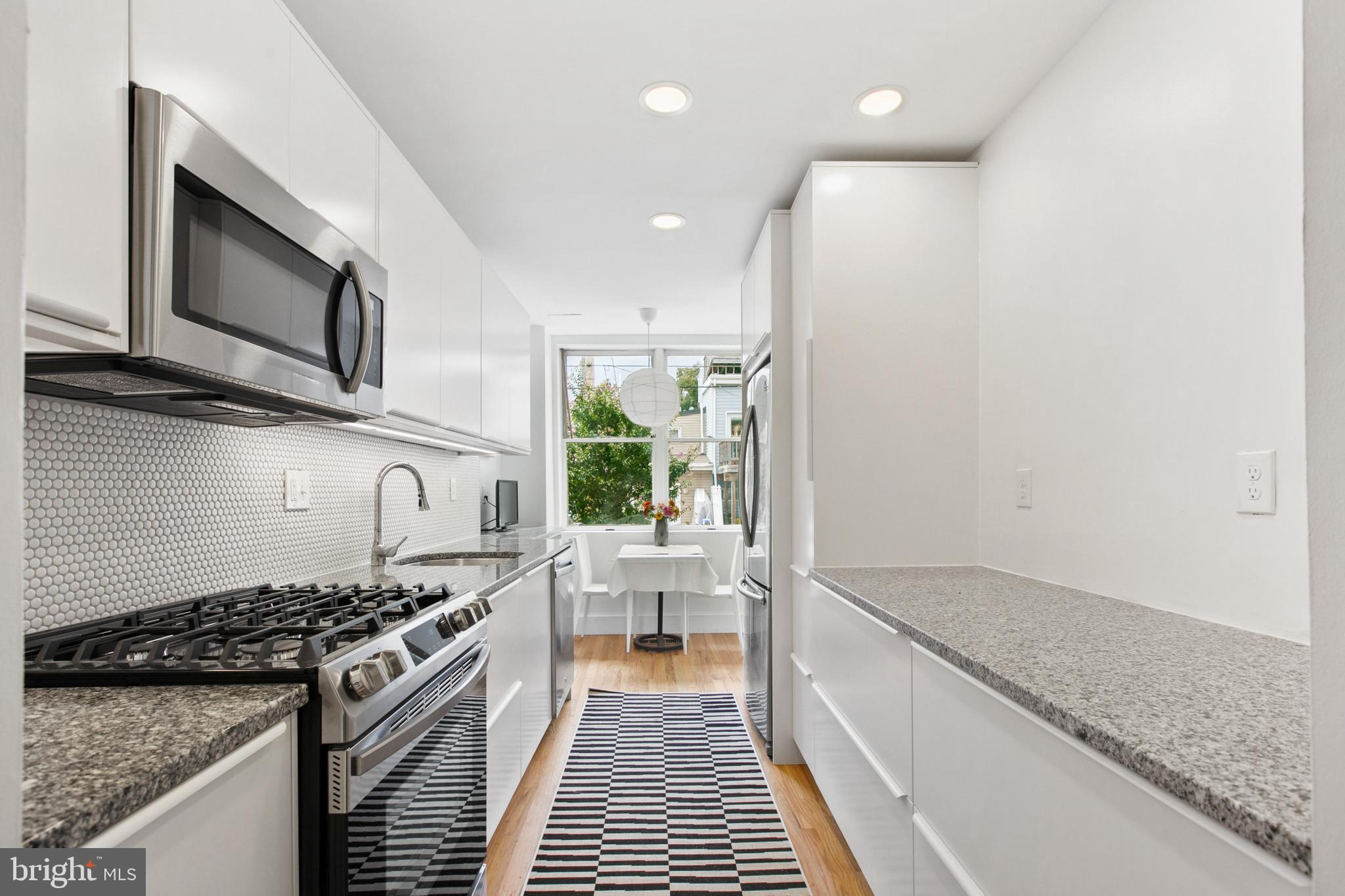 1438 Riverside Avenue Baltimore, MD 21230 - Photo 9 of 36