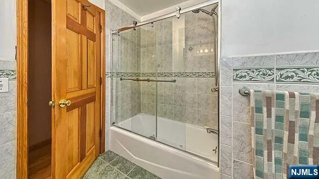 252 Valley Road River Edge, NJ 07661 - Photo 11 of 21