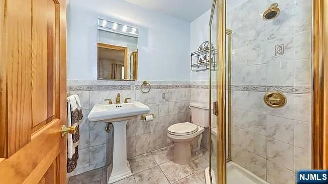 252 Valley Road River Edge, NJ 07661 - Photo 14 of 21